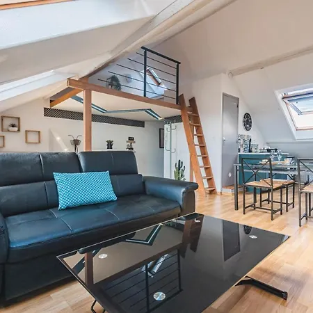 Appartement La Place Des Sacres, Proche Gare Et Centre