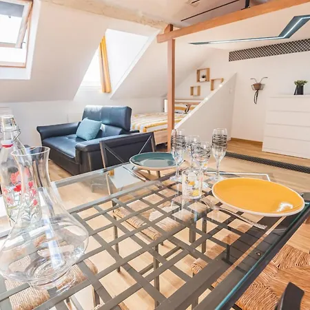 La Place Des Sacres, Proche Gare Et Centre Apartment