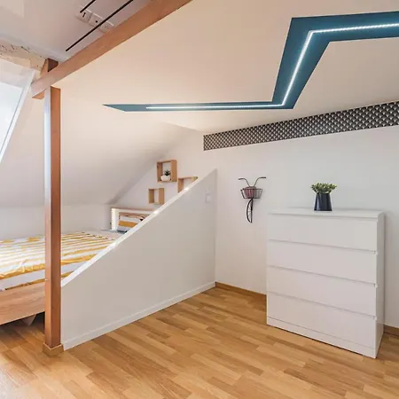 Apartment La Place Des Sacres, Proche Gare Et Centre
