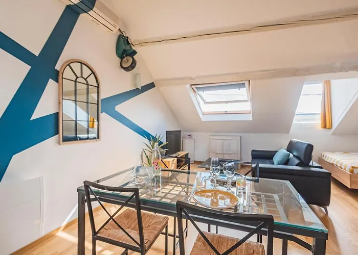 La Place Des Sacres, Proche Gare Et Centre Apartment