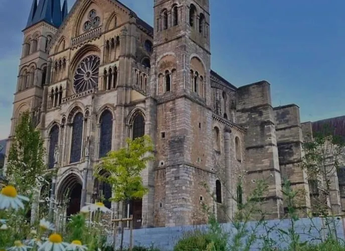 Apartment La Place Des Sacres, Proche Gare Et Centre Reims